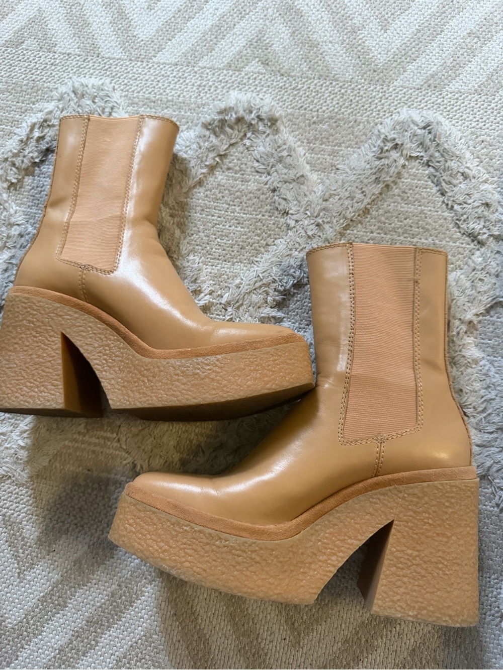 Zara Chunky Platform Chelsea Boots in Tan